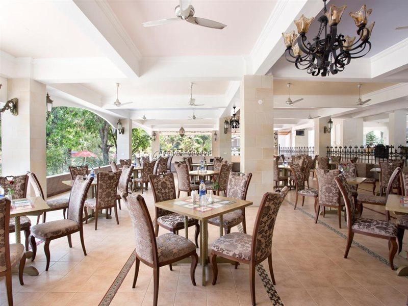 Villa San Lawrenz Лонавала Экстерьер фото